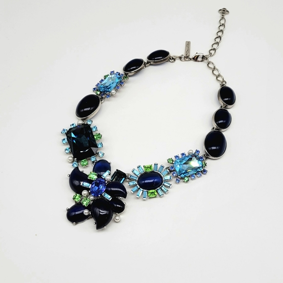 Oscar de la Renta Blue Glass and Swarovski Crystal Flower Statement Necklace - Picture 8 of 13